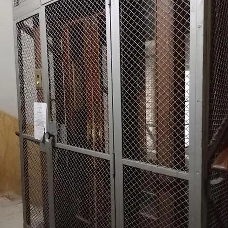 La Vecchia Konukevi Palermo