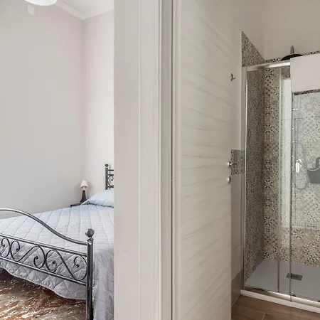 La Vecchia Konukevi Palermo